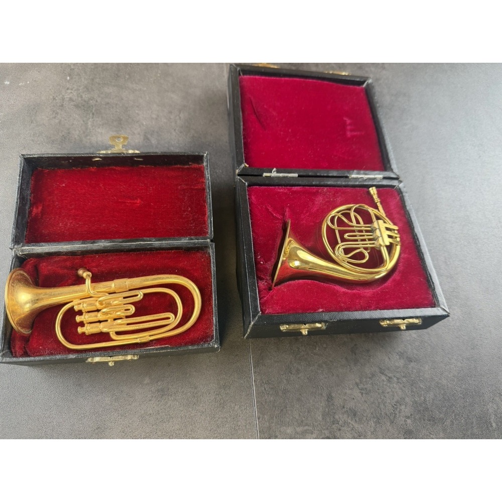 VTG set of 2 Minature Brass French Horns Models Red Velvet Cases